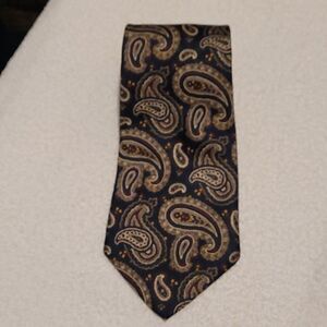 Roundtree & Yorke all silk tie